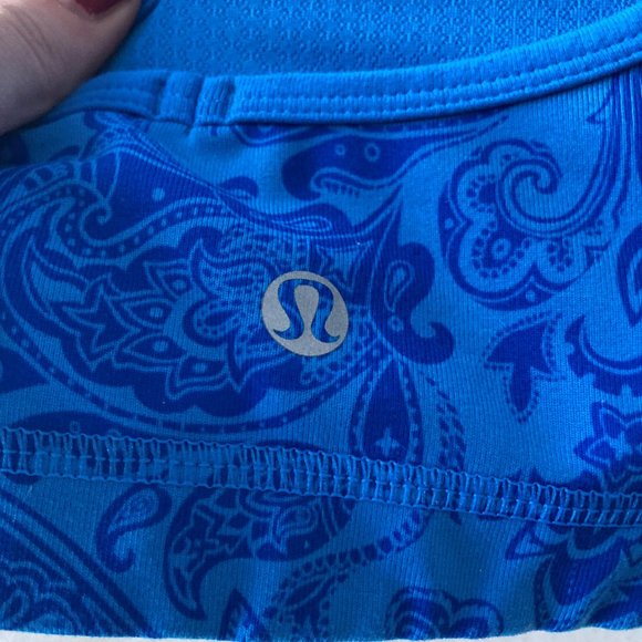 Lululemon blue No Limit Tank, yoga tank with inner built in sports bra (size 4) - Picture 9 of 12